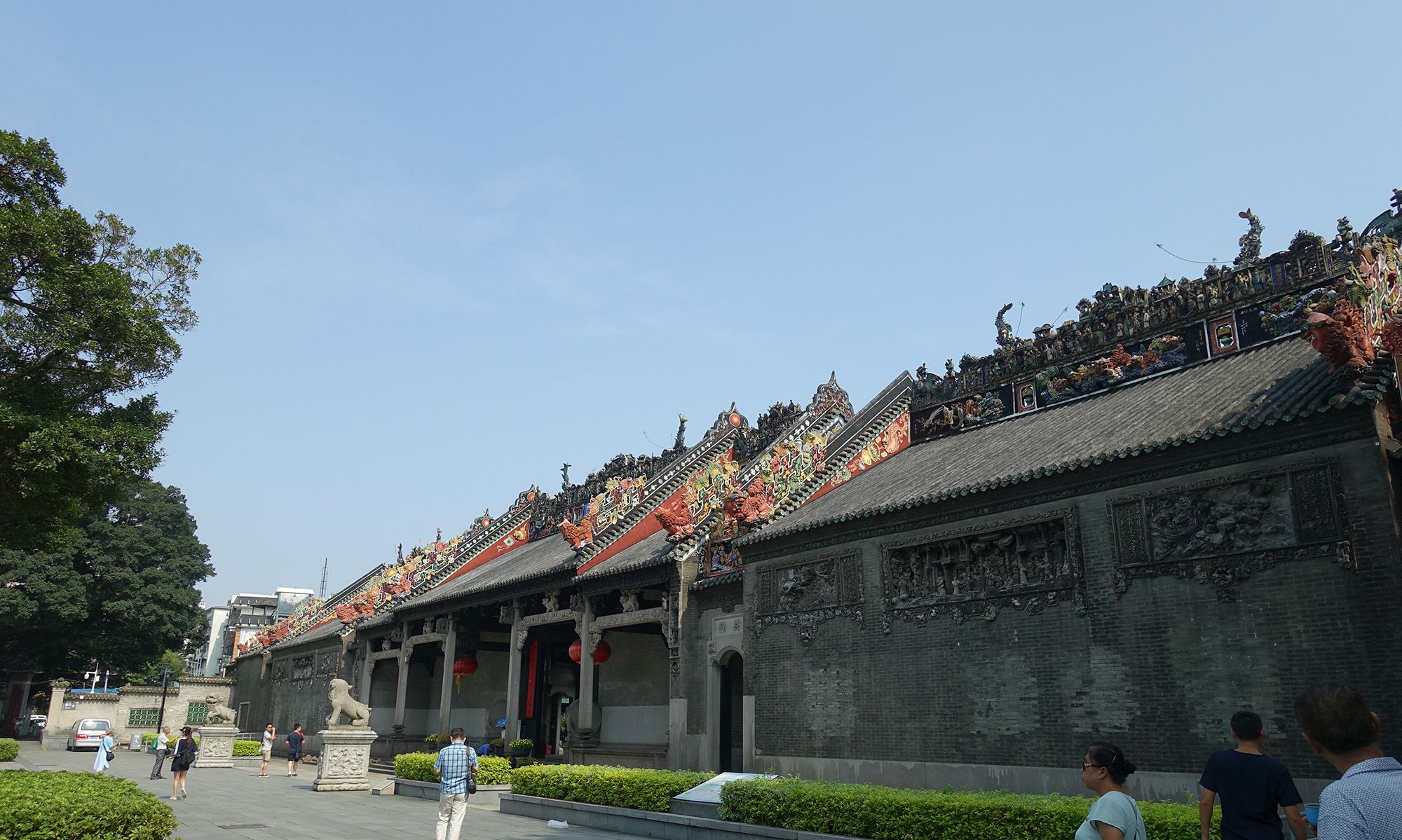 广州这座祠堂的雕刻,堪称鬼斧神工,保存至今已有100多年