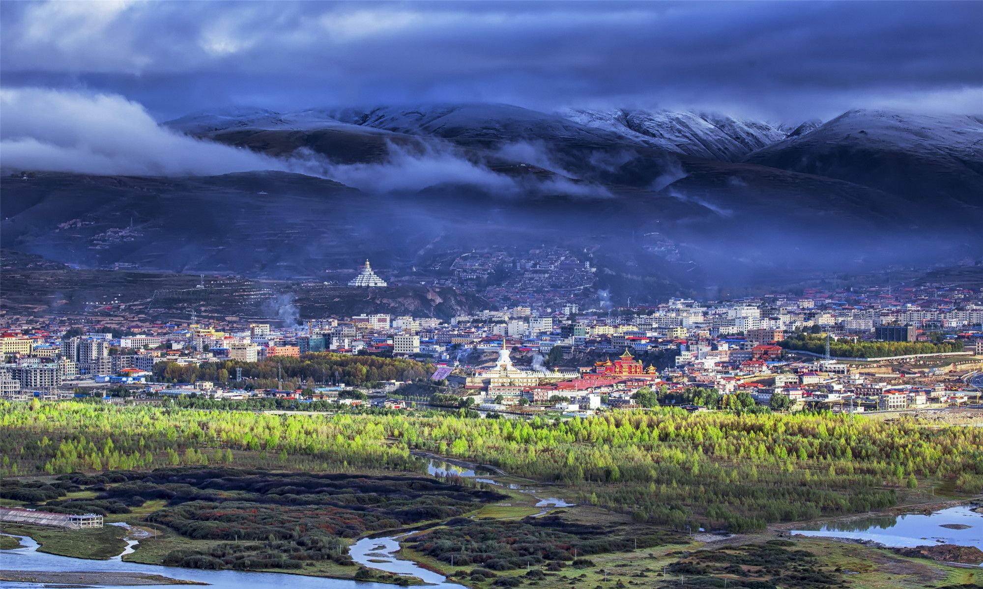 国道317上最美的县城,洁白美丽的地方——甘孜