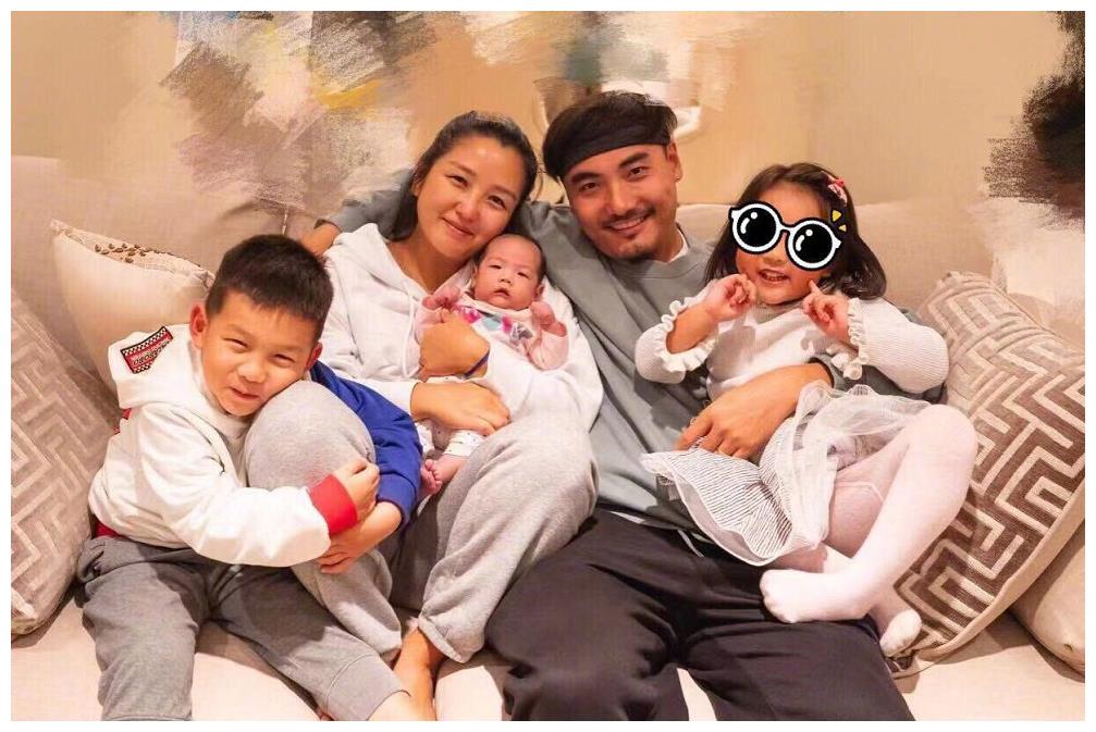 何洁自曝妈妈得知自己怀三胎后被气炸,遭儿子告密直言日子不好过