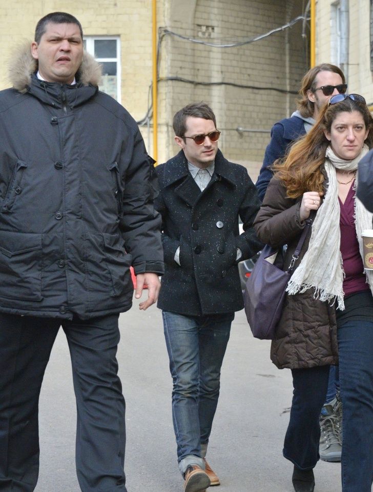 身材矮小的女生如何搭配时尚亮眼?