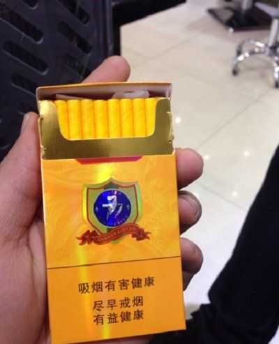 假如给你1亿元,让你不抽一款香烟一年,你会选择哪一款?