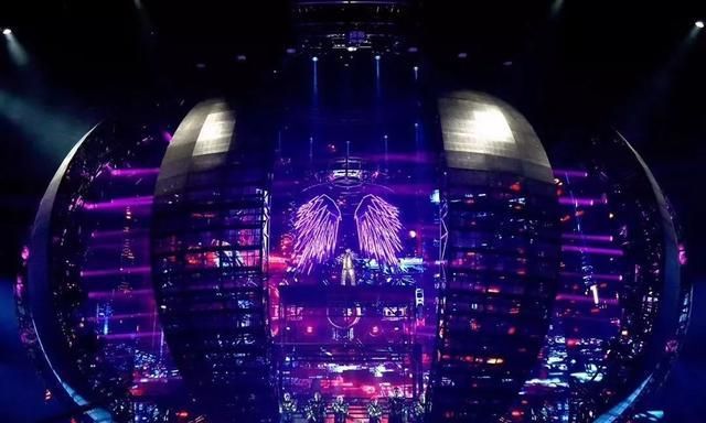 商场聚客新玩法：在购物中心“看周杰伦演唱会”？