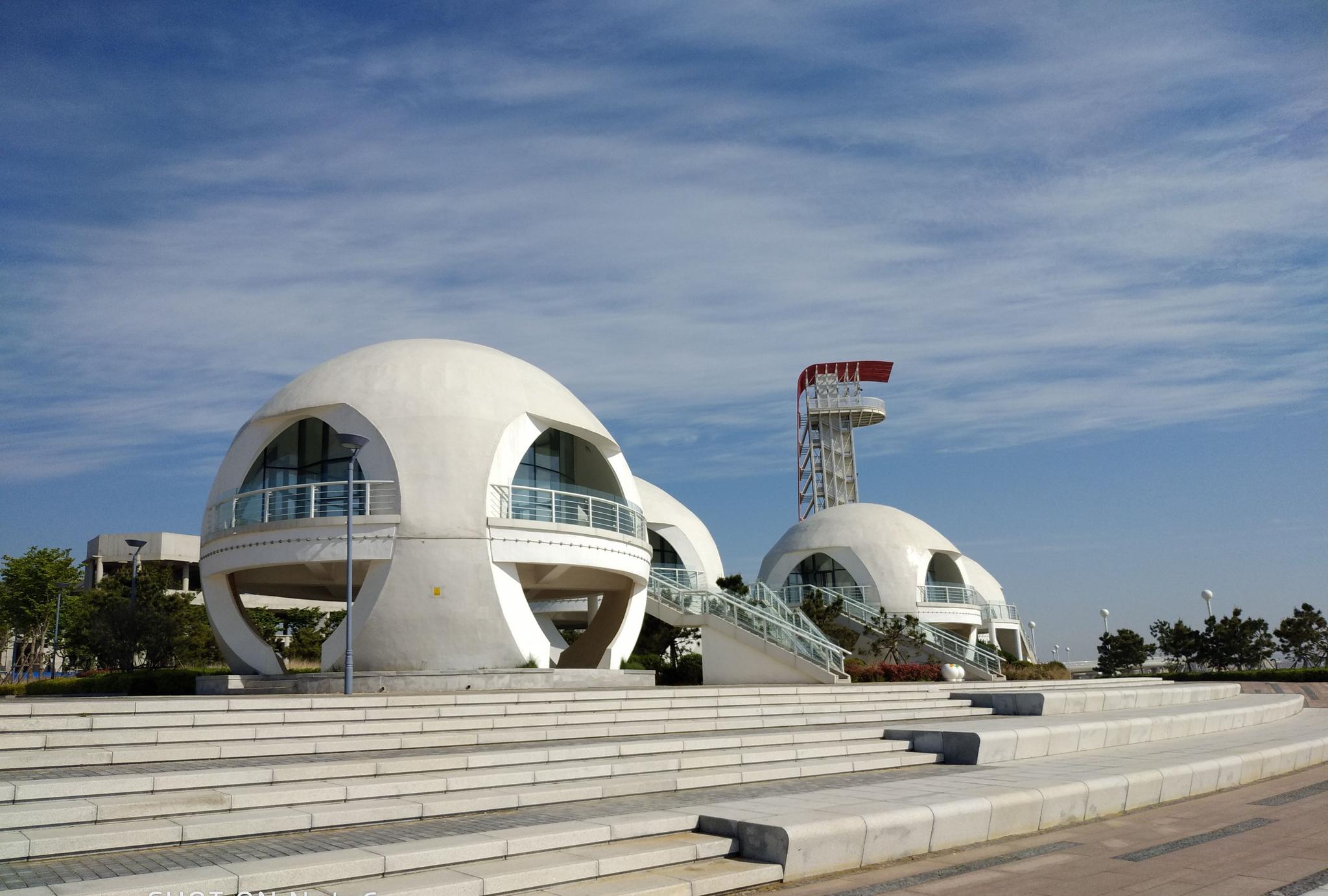 即墨蓝谷滨海公园风景美如画_高清图集_新浪网