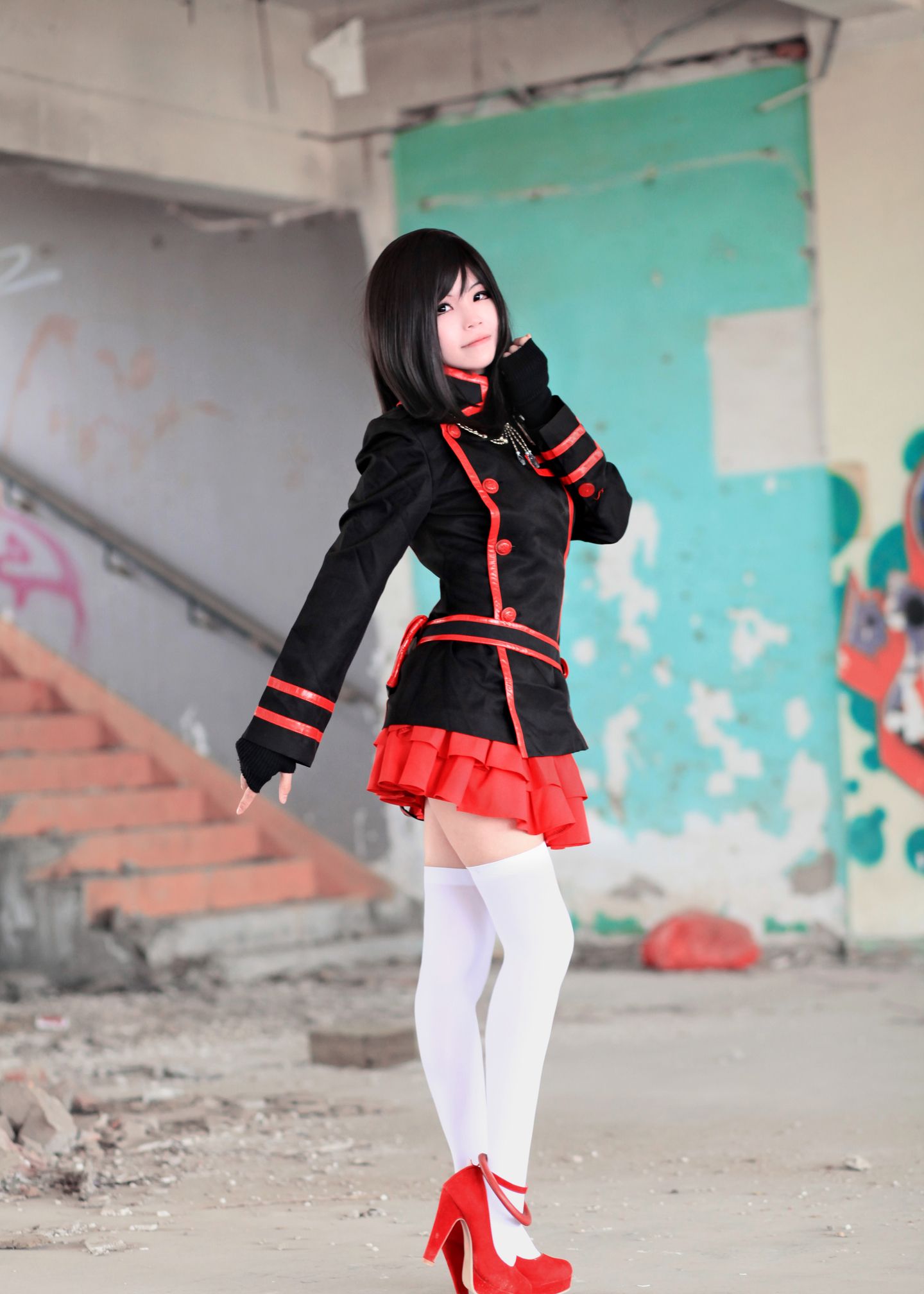 白丝女警梓宅驱魔少年又是冬天低温小战士!