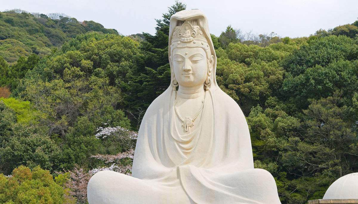 观音菩萨利乐众生,圣象庄严,为众生祈福消灾!