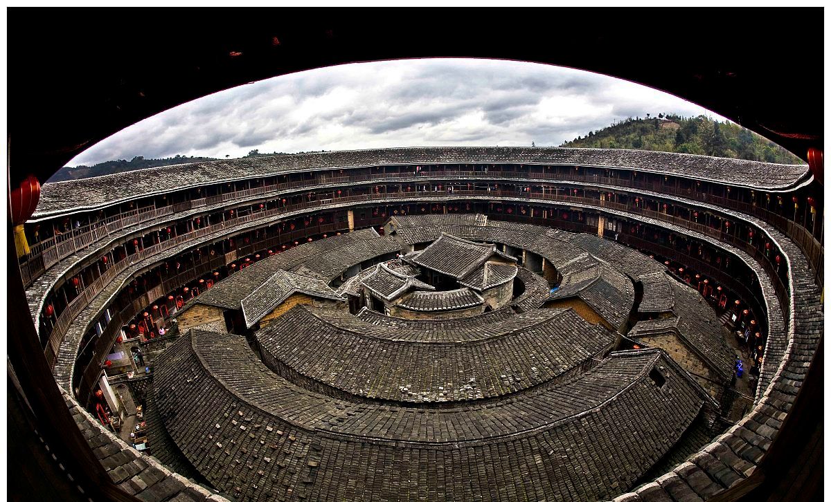 中国特色建筑福建客家土楼,建成圆形为了抗震