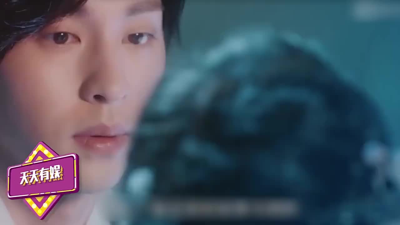 邓伦清唱视频流出一展歌喉秒变搞笑艺人跑调的