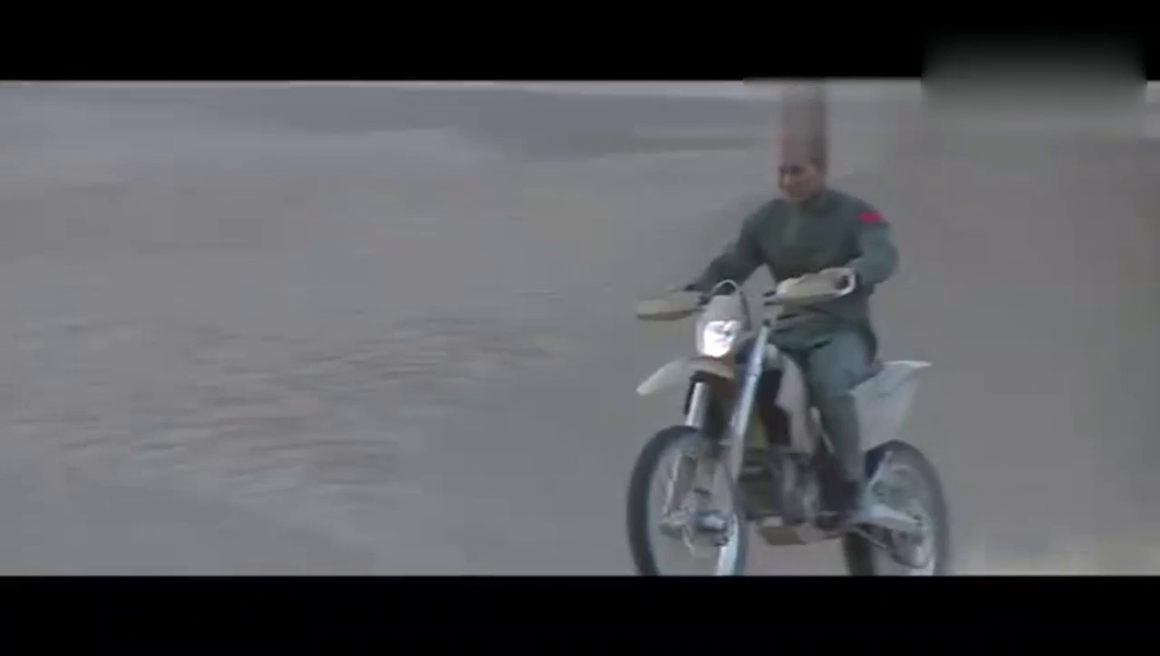 《空天猎》歼10大战幻影2000战斗机看得热血