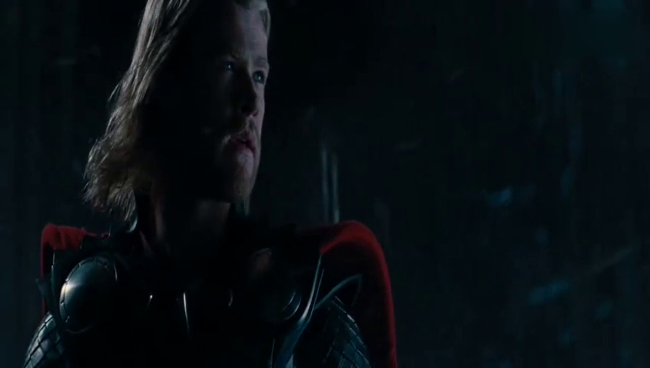 绿巨人浩克打雷神托尔,洛基那么兴奋,因为自己