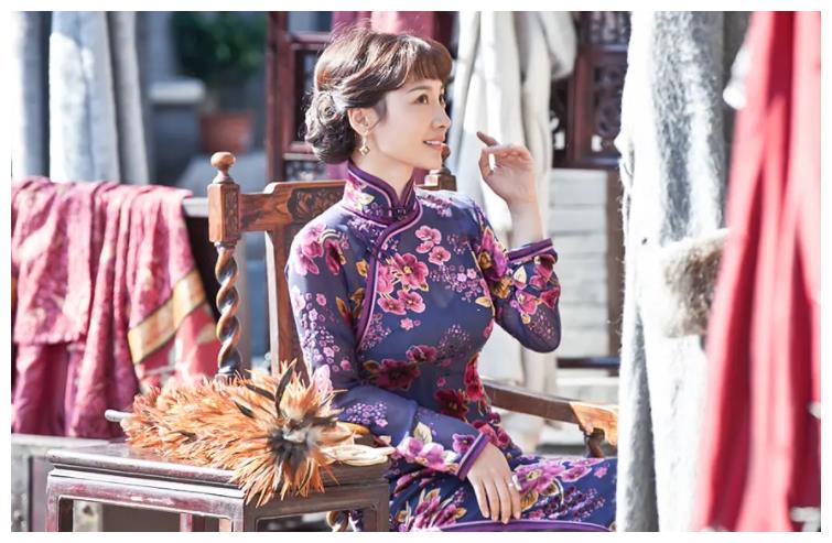 柳岩量身定制的一部影片,这段表演发挥的淋漓尽致,网友:真表嫂