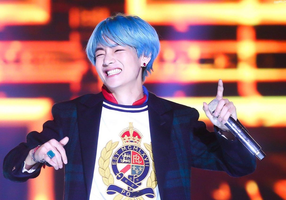 防弹少年团金泰亨的四方嘴微笑是如何做到的为何如此独特可爱