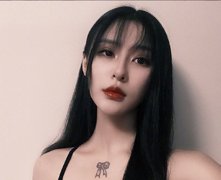 卸掉浓妆后的杨馥宇,竟然更漂亮了,网友:淡妆更好看!