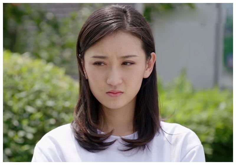 自从杜小双强势夺走王小蒙的女主角光环后,她的好闺蜜小李老师(李银萍