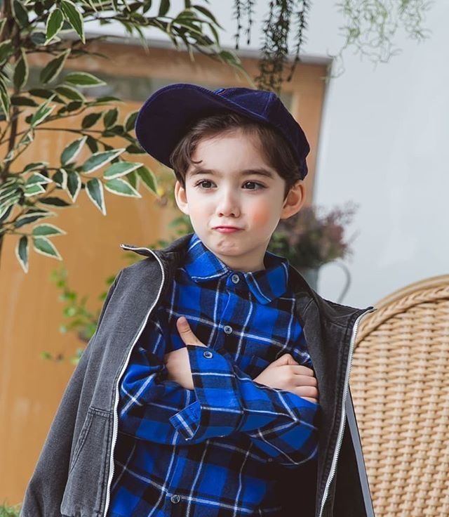 混血小男孩凭借天使脸火了这是什么神仙颜值太让人羡慕了