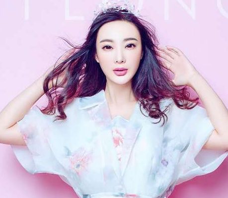 王李丹妮：天使的面孔，魔鬼的身材，看得我赶紧去拿卫生纸了|王李丹妮|面孔|身材_新浪新闻