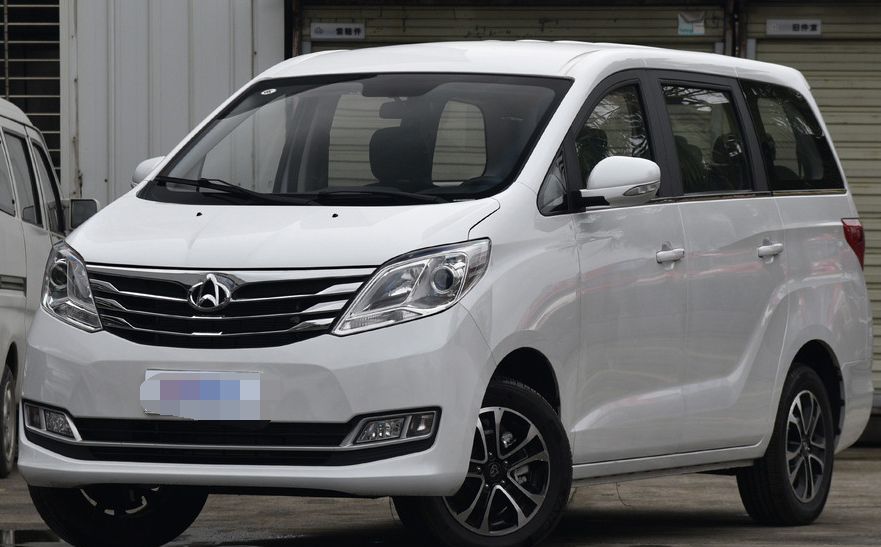 睿行S50 1.5L 5速手动 舒适版,设计新颖,整体十