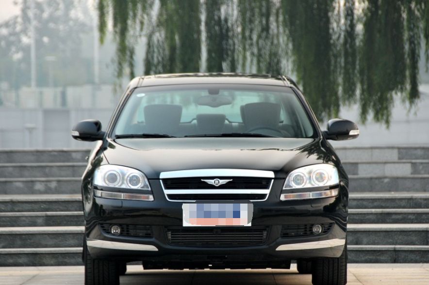 外观惹人注目的瑞麟,外观是真的很棒,车身线条非常流畅-新浪汽车