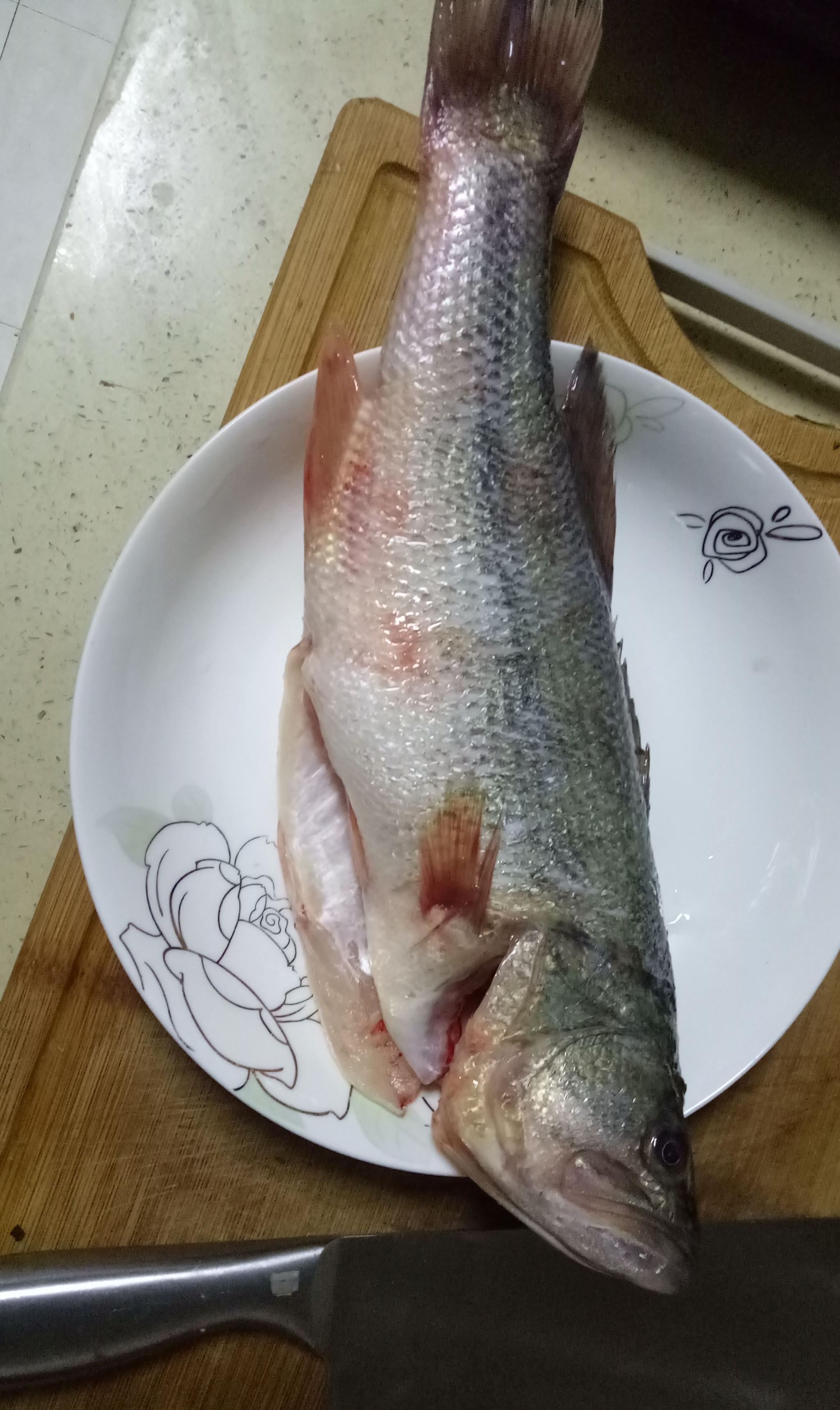 清蒸鲈鱼——简单易学