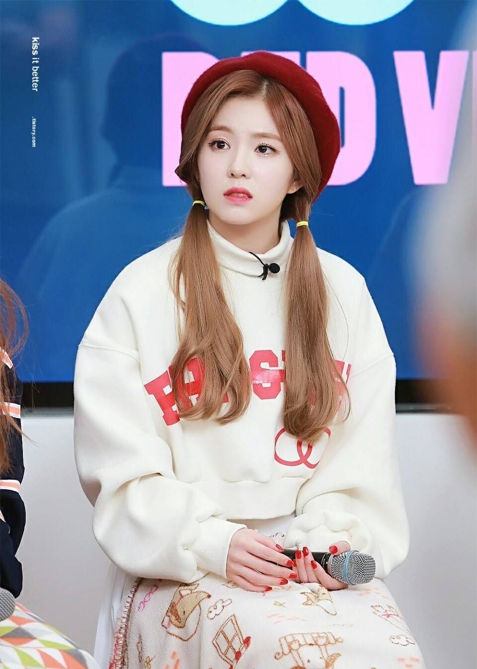 品品女爱豆双马尾羊角辫造型,兼具可爱与少女感,你有惊艳到吗?