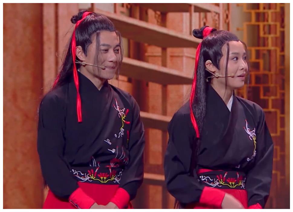 张霜剑叶逢春晋级欢乐喜剧人全国十强但票数成了笑话