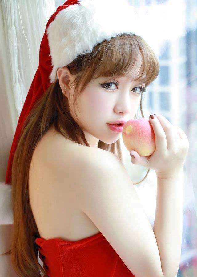 圣诞节送大家一波福利分享一组美艳的圣诞节美女装