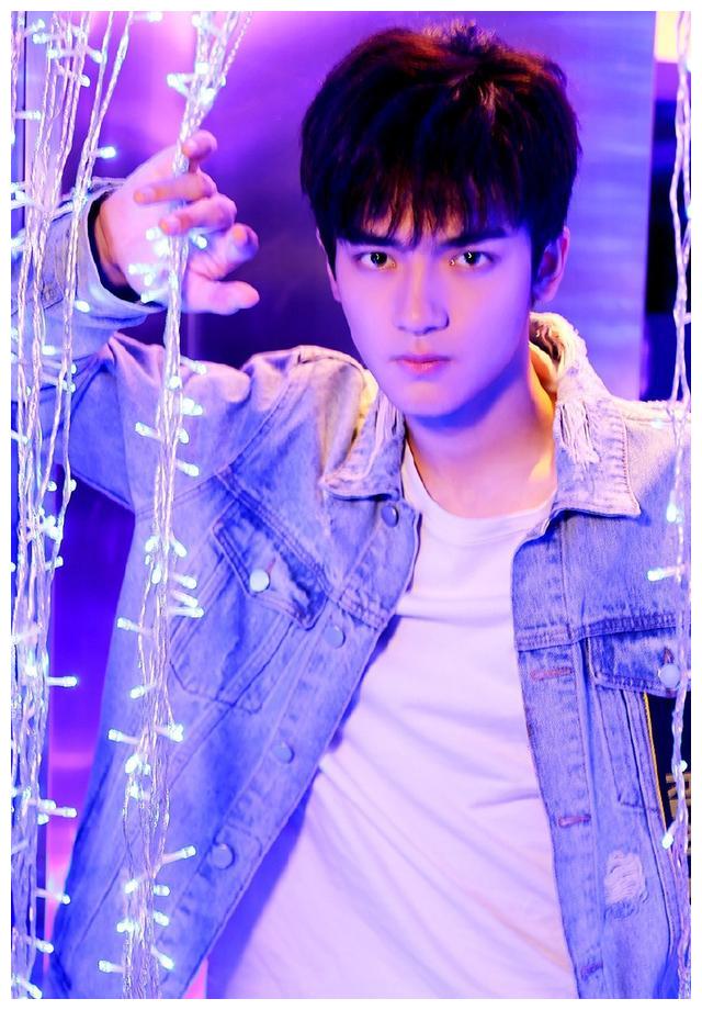 刘子瑞,上海交通大学公认校草,有认识的吗?