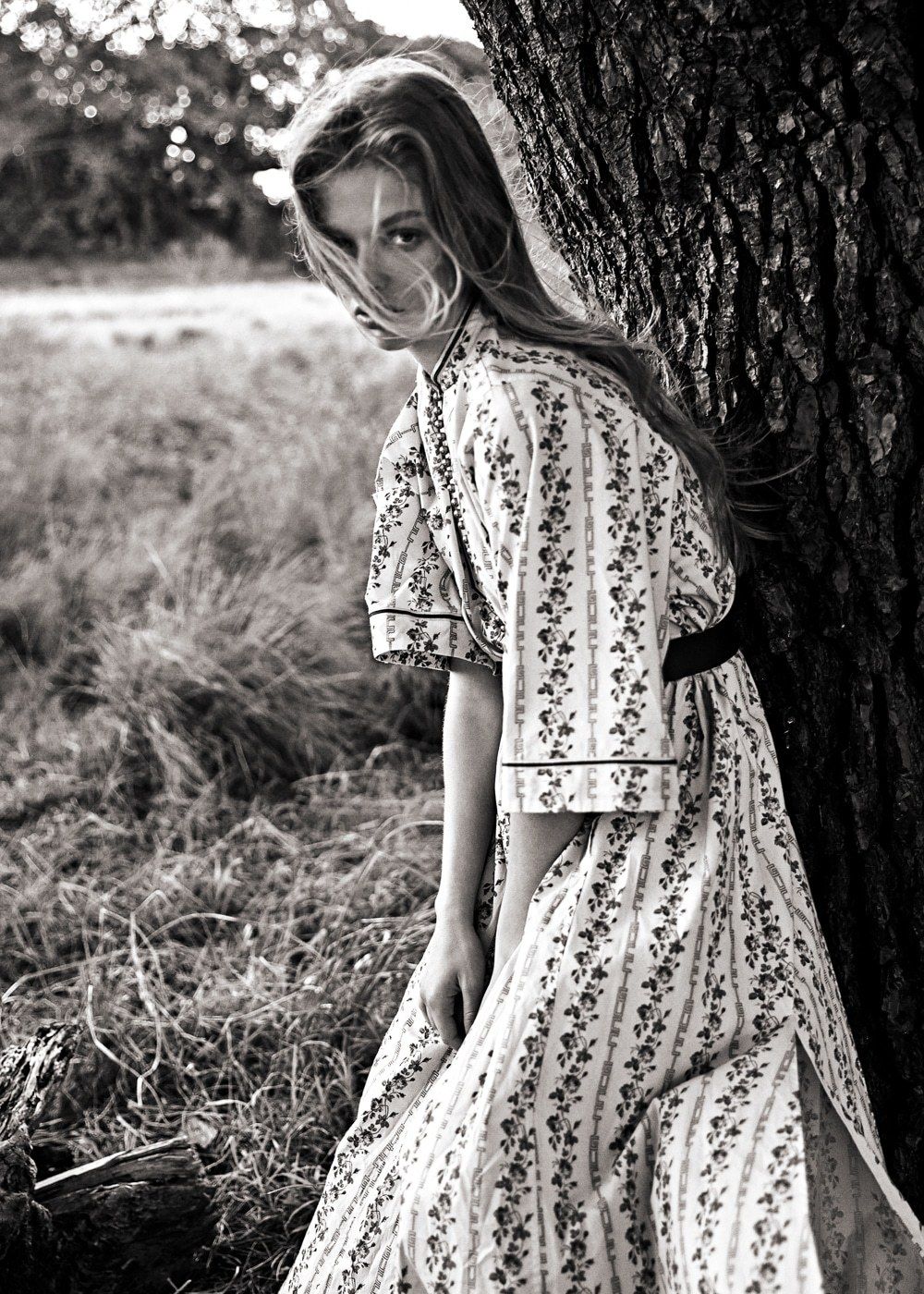 超模克莱尔克劳馥最新时尚大片曝光!精致容颜上演秋日风情!