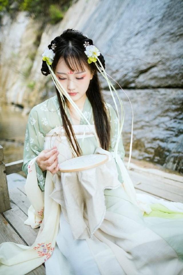 十二星座专属汉服女子,双鱼座可爱又俏皮,天蝎座神秘又特别|汉服|女子