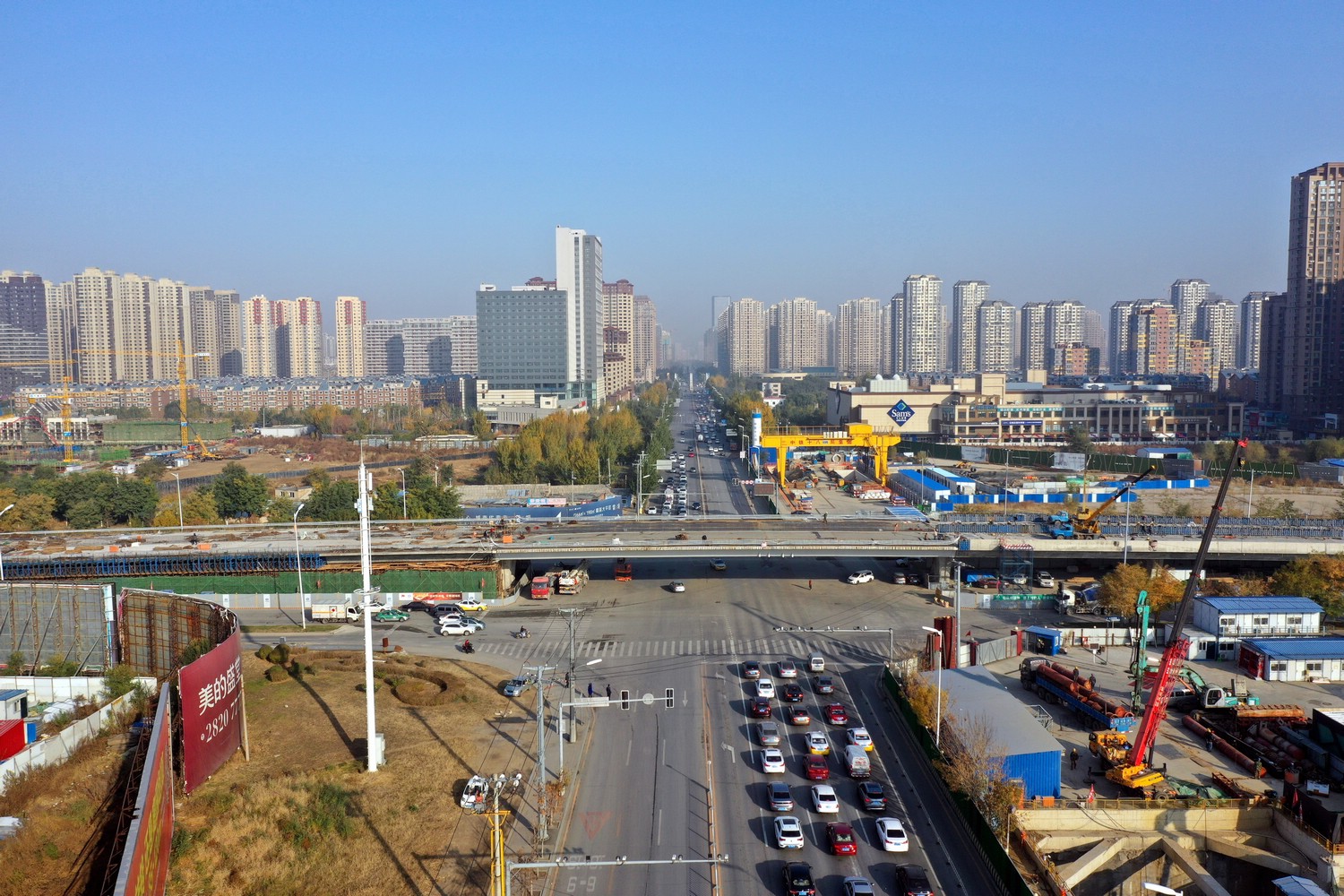 沈阳二环南移工程喜讯不断 南京街节点桥工程桥梁合龙