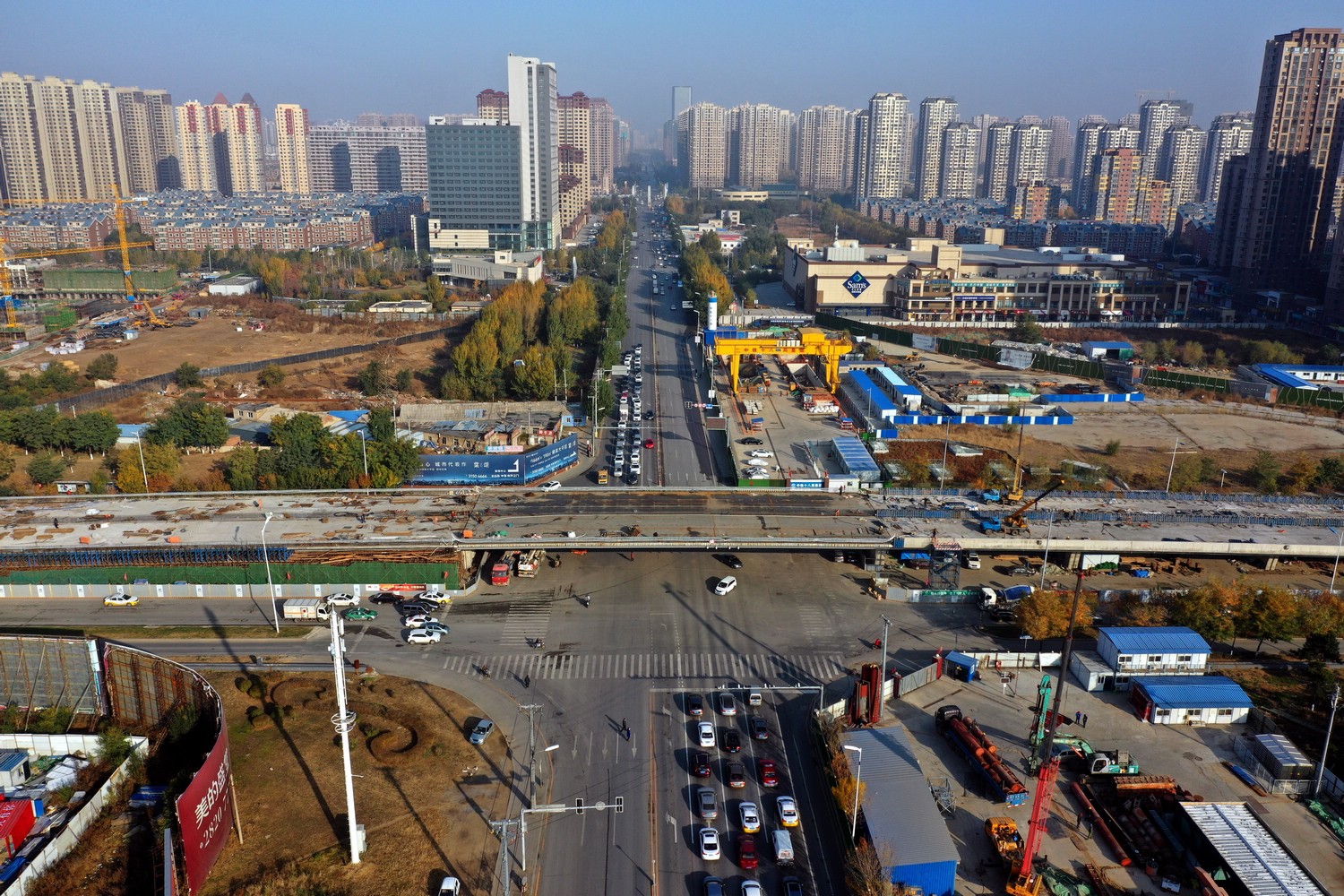 沈阳二环南移工程喜讯不断 南京街节点桥工程桥梁合龙