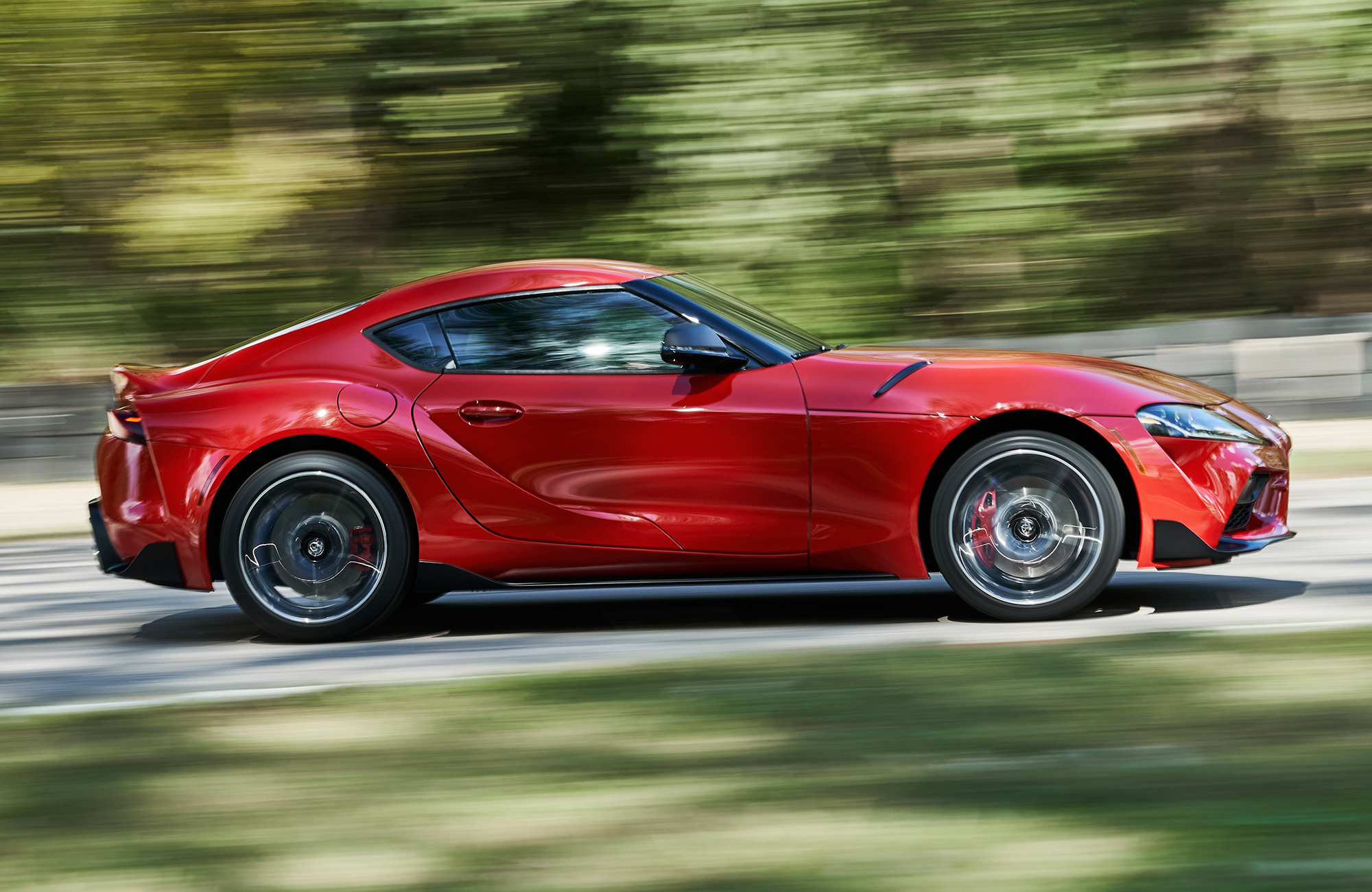 丰田gr supra 双门跑车