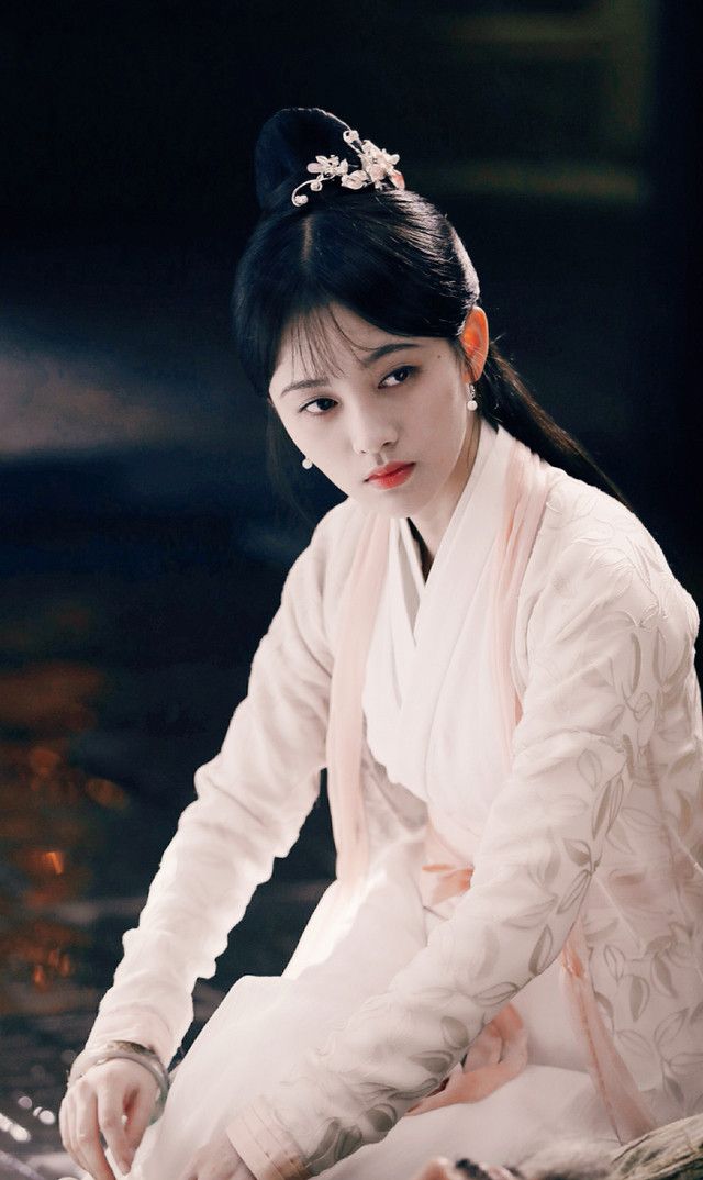 鞠婧t韩芸汐壁纸,全剧毁容妆最佳,有种凄艳的美!