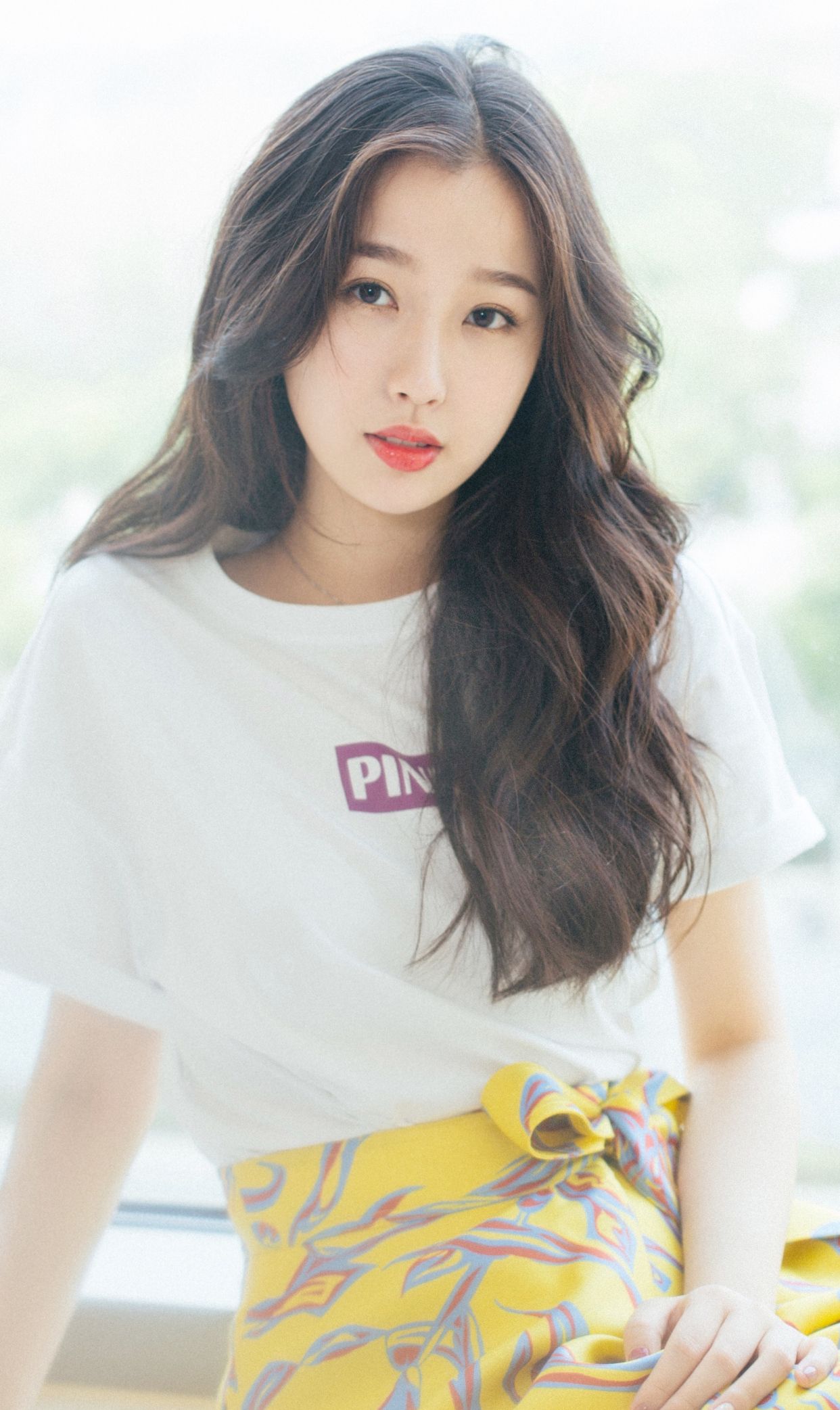 虞书欣精美壁纸:眉清目秀的软萌妹子,看着就舒服_高清图集_新浪网