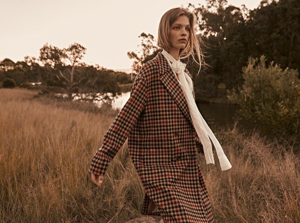 超模克莱尔克劳馥最新时尚大片曝光!精致容颜上演秋日风情!