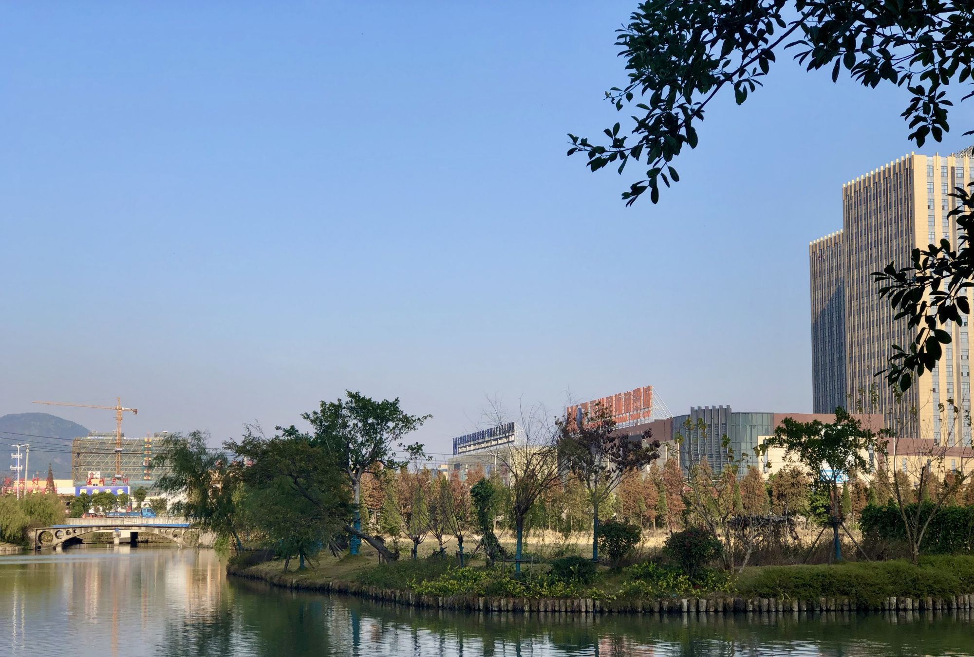 瑞安飞云江畔的风景