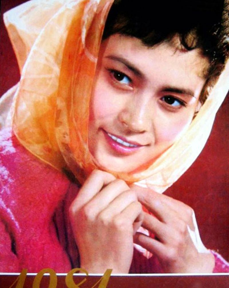 宋晓英15张封面照40年前的一线女星相貌清秀气质优雅