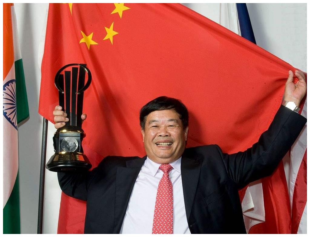 向武汉捐款1亿的玻璃大王,买这款国产车当座驾,真是良心企业家