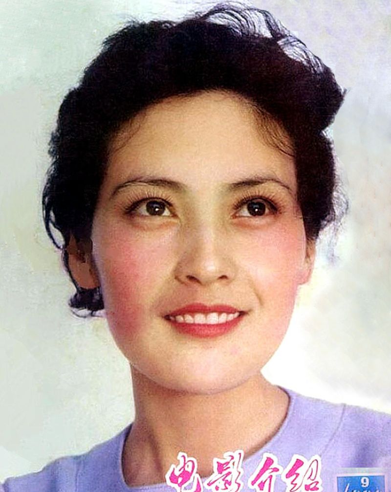 宋晓英15张封面照40年前的一线女星相貌清秀气质优雅