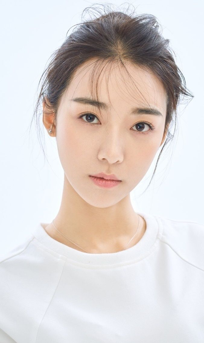 宁心精美写真壁纸:五官精致,气质恬静_高清图集_新浪网