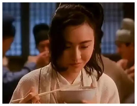 她被誉为人间尤物,美到无法形容,如今50岁依旧让人血脉喷张|袁洁莹