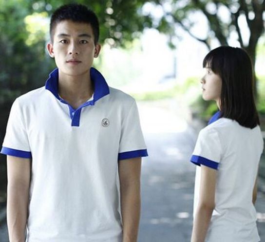 《左耳》大家都知道陈都灵欧豪是主演,谁认出谢娜关晓彤了?