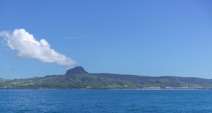 后壁湖,常可见当地民众,观光客争购海鲜,景象极为热闹