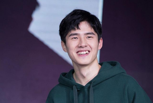 5位有虎牙的明星,刘昊然最阳光,最后一位电影正热映,好评如潮