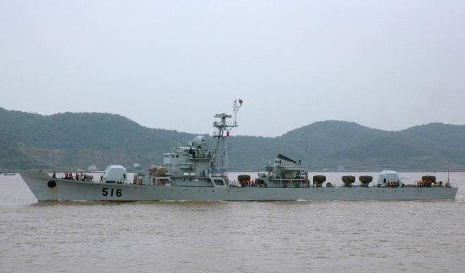 中国自行建造的第一型对海导弹护卫舰一053h型护卫舰_高清图集_新浪网