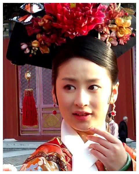 甄嬛传:夏冬春为什么这么快下线?看她的旗头就知道!原来如此