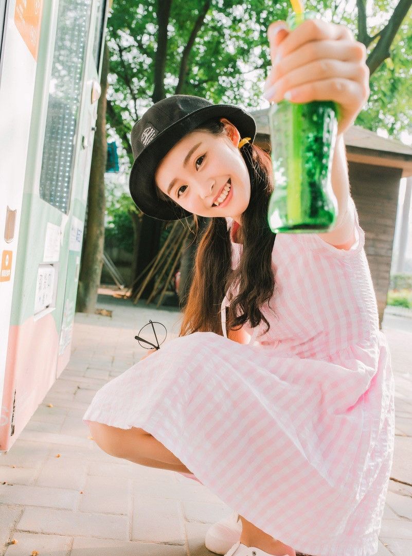 阳光少女,小虎牙迷人可爱