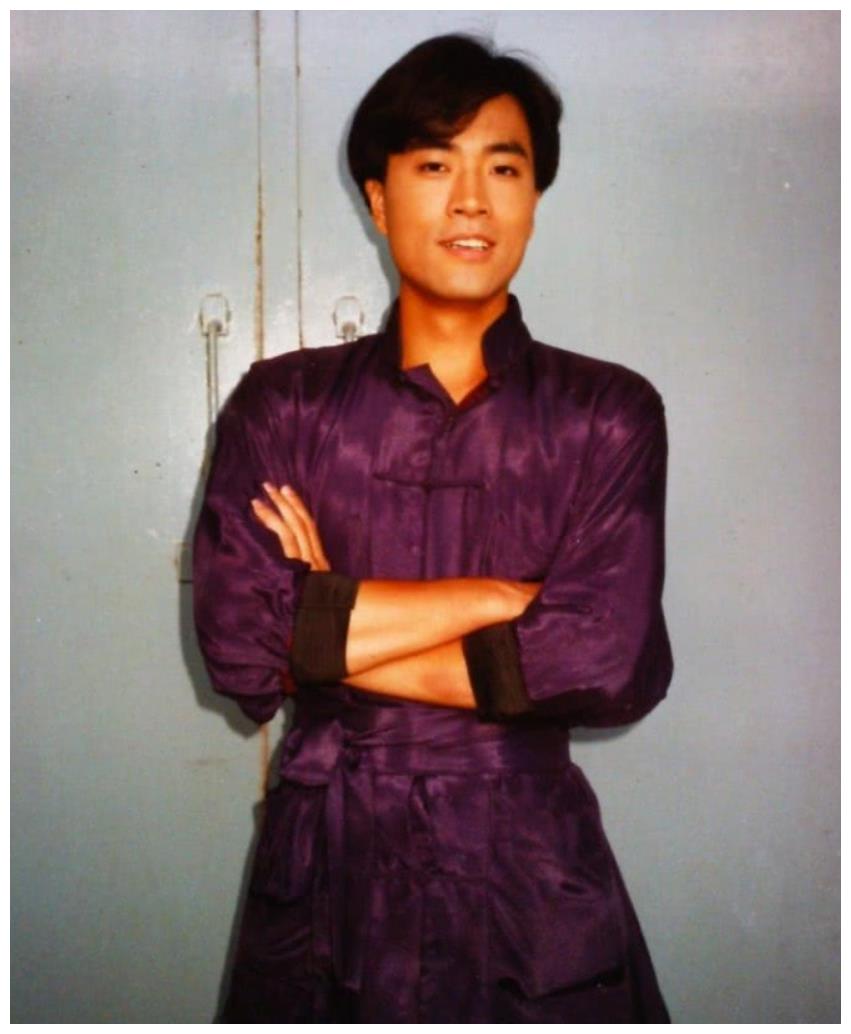 陈庭威这个名字对于现在的很多年轻人来说有些陌生,但是曾经的他是无