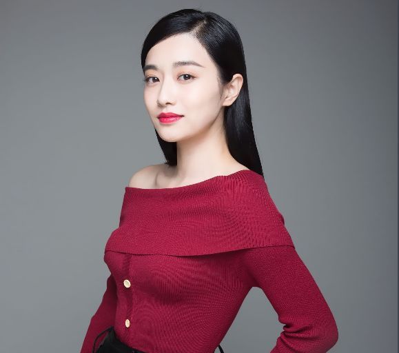 孙雪宁——清纯秀美的lol女玩家直播女神