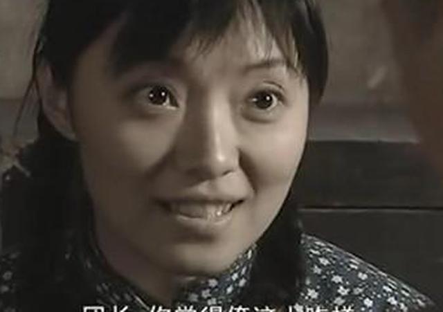 《亮剑》李云龙忍痛炮轰的杨秀芹,她原来这么漂亮,是个文艺女兵