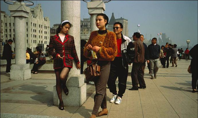 90年代老照片 图4美女笑得很幸福 图6打麻将的大爷手气很差